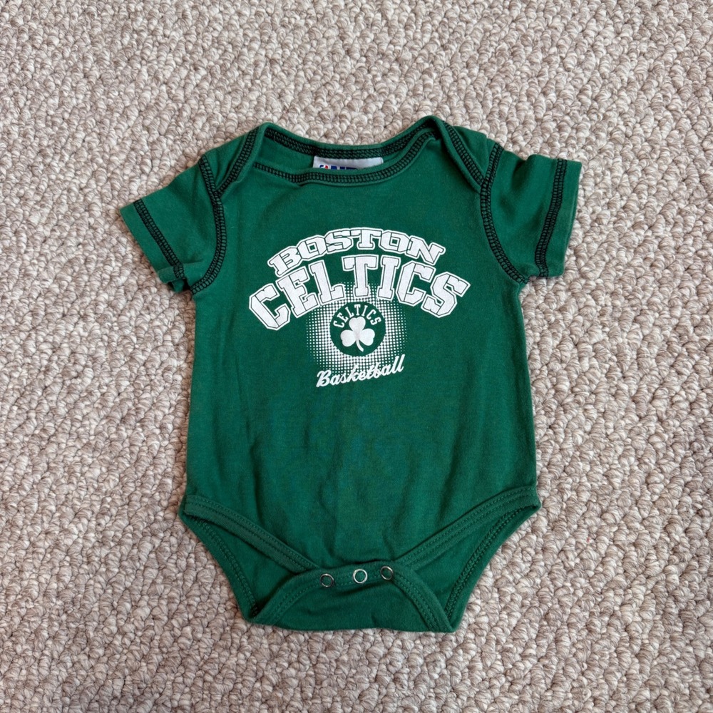 NBA Boston Celtics Infant Green Bodysuit Onesie Size‎ 0-3 Months  Basketball